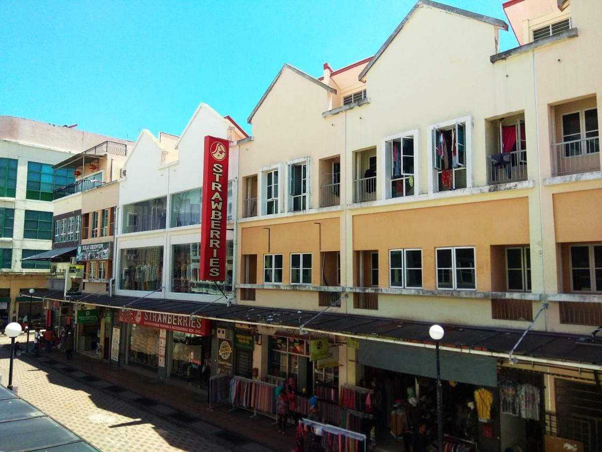 Sandakan Backpackers Hostel المظهر الخارجي الصورة